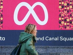 Meta Akan PHK Karyawan di Divisi Metaverse