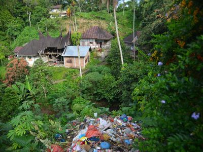 OMG! Nagari Pariangan Sebagai Desa Terindah di Dunia Tercoreng Sampah