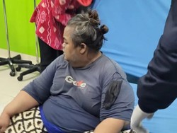 Pria Obesitas 200 Kg di Tangerang Dirujuk ke RSCM