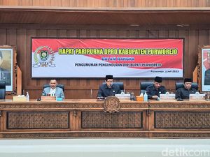 Maju Nyaleg, Agus Bastian Mundur dari Bupati Purworejo Maju Nyaleg, Agus Bastian Mundur dari Bupati Purworejo