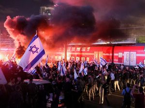 Ribuan Warga Israel Blokir Jalan Setelah Kepala Polisi Tel Aviv Mundur