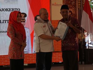 Sarasehan dengan Ketua DPD, AKD Mojokerto Usul soal THR-Jamsostek