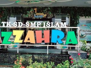 2 Korban Kritis Tragedi Lift Terjun Bebas di Sekolah Az-Zahra Lampung Dioperasi 2 Korban Kritis Tragedi Lift Terjun Bebas di Sekolah Az-Zahra Lampung Dioperasi