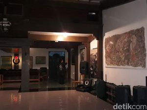 Cak Nun Dirawat di RSUP Sardjito, Kolega Sebut Kondisinya Membaik Cak Nun Dirawat di RSUP Sardjito, Kolega Sebut Kondisinya Membaik