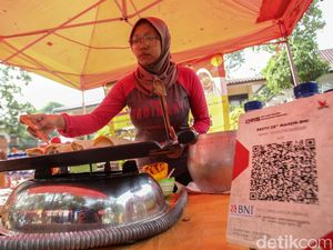 Terima Pembayaran Pakai QRIS Kena Biaya 0,3%, Ini yang Harus Dilakukan Pedagang Terima Pembayaran Pakai QRIS Kena Biaya 0,3%, Ini yang Harus Dilakukan Pedagang