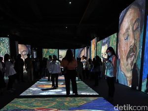 Van Gogh Alive Jakarta Resmi Dibuka, 50 Ribu Tiket Ludes Terjual Van Gogh Alive Jakarta Resmi Dibuka, 50 Ribu Tiket Ludes Terjual