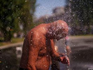 Badan Iklim Uni Eropa: Suhu Global Terpanas Capai Rekor pada Juni 2023