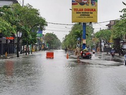 Dinas Sosial Bali Suplai 3 Ribu Bantuan untuk Korban Banjir-Tanah Longsor