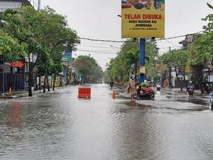 Dinas Sosial Bali Suplai 3 Ribu Bantuan untuk Korban Banjir-Tanah Longsor Dinas Sosial Bali Suplai 3 Ribu Bantuan untuk Korban Banjir-Tanah Longsor