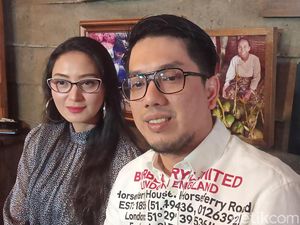 Baru Nikah Lagi, Della Puspita Ngaku Dapat Ancaman dari Suami Baru Nikah Lagi, Della Puspita Ngaku Dapat Ancaman dari Suami