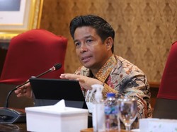 DPR-Pemerintah Bahas RUU ASN, Pastikan Tak Ada PHK Honorer