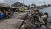 Dermaga di Teluk Labuan Rusak Diterjang Gelombang Tinggi