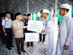 Wapres Maruf Beri Beasiswa ke 30 Santri Ponpes Muqimus Sunnah Sumsel