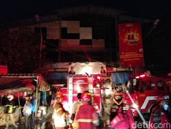 Kebakaran di Pasar Cimol Gedebage Bandung Padam