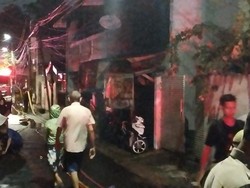 Kebakaran di Setiabudi Jaksel Padam, Listrik Warga Kembali Nyala