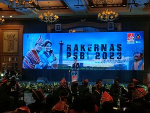 Prabowo Sebut Effendi Simbolon di Komisi I DPR Paling Galak Prabowo Sebut Effendi Simbolon di Komisi I DPR Paling Galak