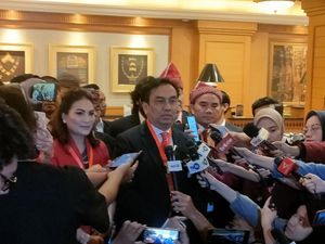 Alasan Effendi Simbolon Undang Prabowo ke Rakernas Marga Simbolon Alasan Effendi Simbolon Undang Prabowo ke Rakernas Marga Simbolon