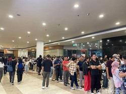 Antrean Penukaran Tiket Konser Honne di Ancol Mengular