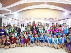 Bersama Menpora, Angela Pompa Semangat Atlet Muda Gymnastics
