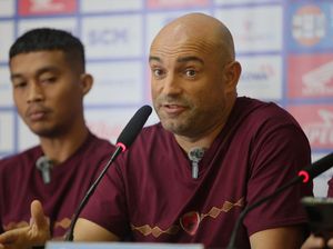 Pelatih PSM Makassar Kritik Wasit gegara Ikut Campur Atur Pergantian Pemain Pelatih PSM Makassar Kritik Wasit gegara Ikut Campur Atur Pergantian Pemain