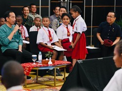 Di Depan Anak SD Jokowi Jelaskan Alasan Ibu Kota Pindah ke Kalimantan Bukan Papua