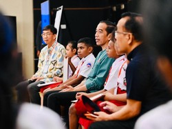 Jokowi Kaget Beri Kuis Matematika ke Anak-anak Papua Dijawab Cepat