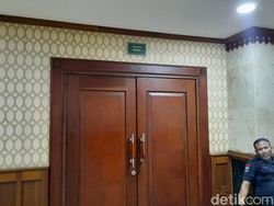 Walkot Jaksel Bahas Pencemaran Kotoran Sapi Pancoran, Akankah Ada Solusi?