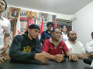 Relawan Prabowo 08 Sambangi Markas Bara JP, Ajak Dukung Prabowo