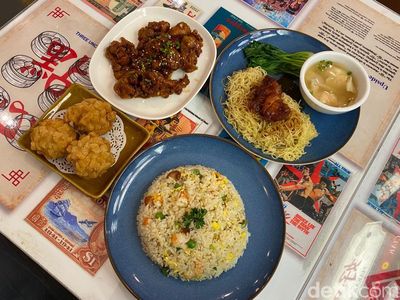 Sarapan Cha Siu Noodle dan General Wongs Chicken Halal ala Hong Kong