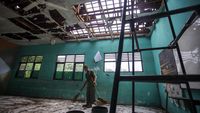 Penampakan Sekolah di Indramayu Rusak Digulung Puting Beliung
