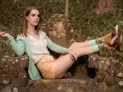 Tampil Elegan dan Classy dengan Gaya Busana Preppy Look