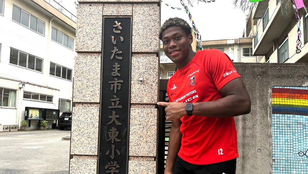 Zion Suzuki, kiper muda yang dilirik MU. Foto: Instagram @zionsuzuki