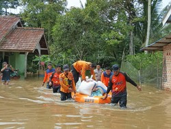 Hujan Deras Hingga Sungai Meluap di Mura, Petani Gagal Panen