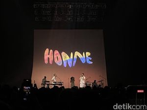 Location Unknow Masih Bikin Penonton Konser Honne Merinding Location Unknow Masih Bikin Penonton Konser Honne Merinding
