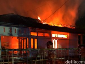 Kantor PKBM Ciamis Terbakar, Arsip Ijazah Susi Pudjiastuti Hangus Kantor PKBM Ciamis Terbakar, Arsip Ijazah Susi Pudjiastuti Hangus