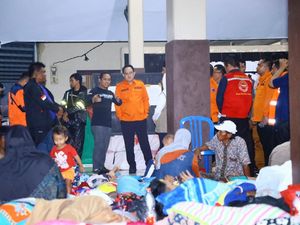 Gerak Cepat Gubernur Khofifah Tangani Banjir Lahar Dingin Semeru