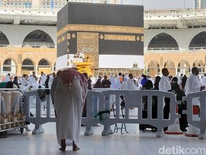 Doa Masuk Kota Makkah : Arab, Latin dan Artinya Doa Masuk Kota Makkah : Arab, Latin dan Artinya