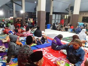 142 Warga Lumajang Mengungsi Usai Diterjang Banjir Lahar Dingin Semeru