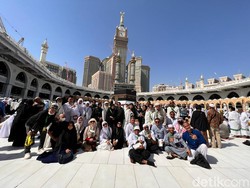 Jemaah Haji Maktour Jalani Tawaf Wada Sebelum ke Madinah