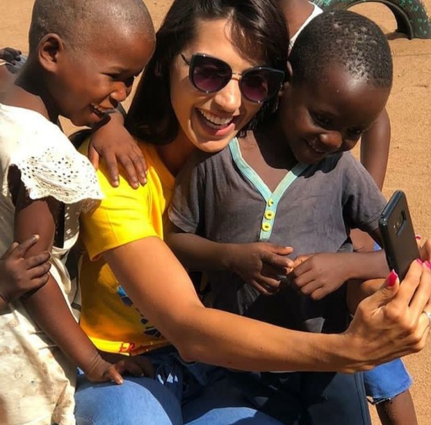 Kisah pasangan yang gunakan uang pernikahan untuk bangun sekolah di Afrika