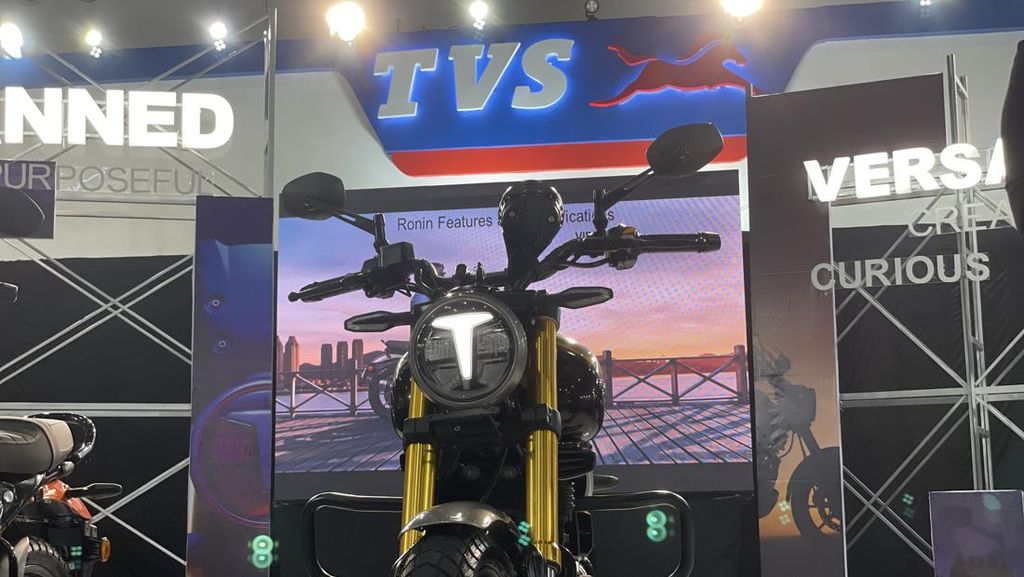 Tampang TVS Ronin, Motor Sport Bergaya Retro yang Dijual Mulai Rp 34 Jutaan Tampang TVS Ronin, Motor Sport Bergaya Retro yang Dijual Mulai Rp 34 Jutaan