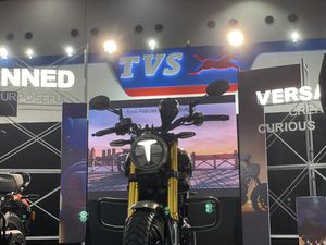 Tampang TVS Ronin, Motor Sport Bergaya Retro yang Dijual Mulai Rp 34 Jutaan Tampang TVS Ronin, Motor Sport Bergaya Retro yang Dijual Mulai Rp 34 Jutaan