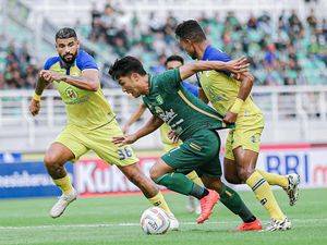 Persebaya Ditahan Imbang Barito Putera, Aji Ogah Bahas Wasit Thoriq Persebaya Ditahan Imbang Barito Putera, Aji Ogah Bahas Wasit Thoriq