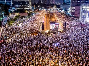Demo Terbesar di Tel Aviv, Memprotes Benjamin Netanyahu