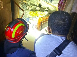 1 Orang Tewas Usai Truk Timpa Rumah di Surabaya, Polisi: Sopirnya Ndelereng