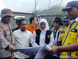 Khofifah Pastikan Perbaikan Jembatan Dampak Banjir Lahar Semeru Mulai Besok