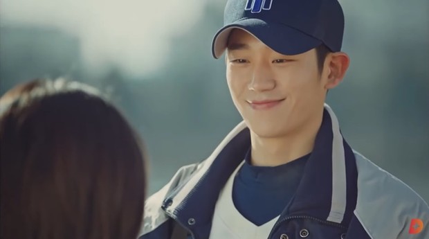 Jung Hae In jadi cinta pertama Kim Go Eun dalam Goblin/Foto: YouTube/tvN D Indonesia