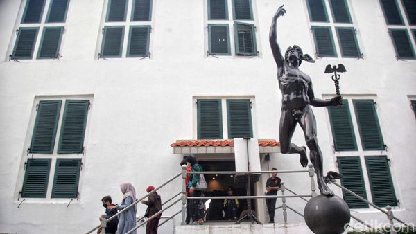 Keramaian Kawasan Wisata saat Libur Sekolah