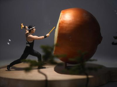 Menikmati Pameran Miniatur Karya Tatsuya Tanaka