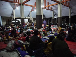 Ribuan Warga Terdampak Banjir Lahar Dingin Semeru Masih Mengungsi